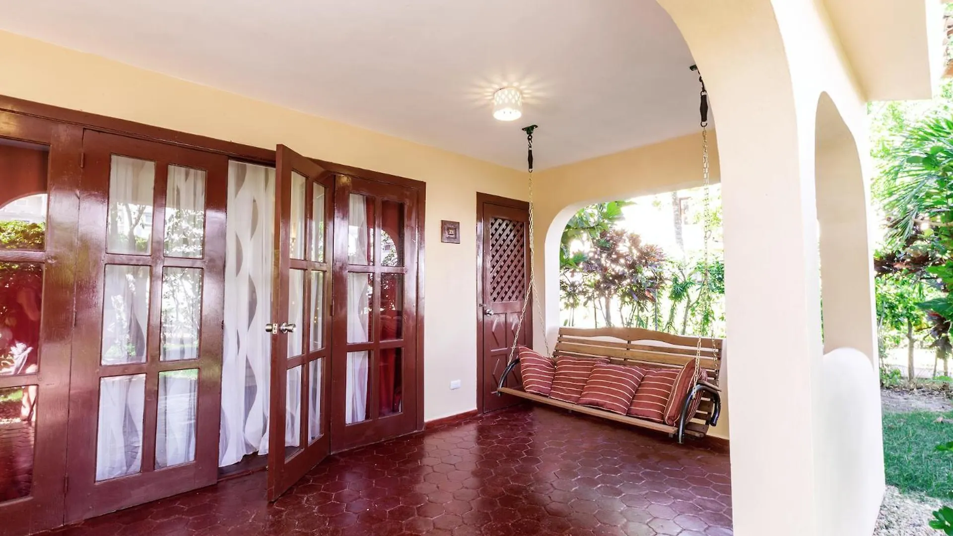 Villa With Garden Close To The Beach プンタ・カナ アパートホテル
